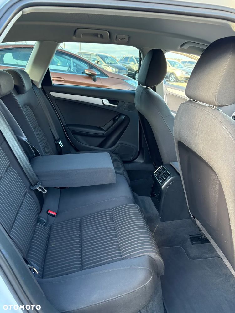 Audi A4 Avant 2.0 TDI DPF clean diesel multitronic Attraction - 7