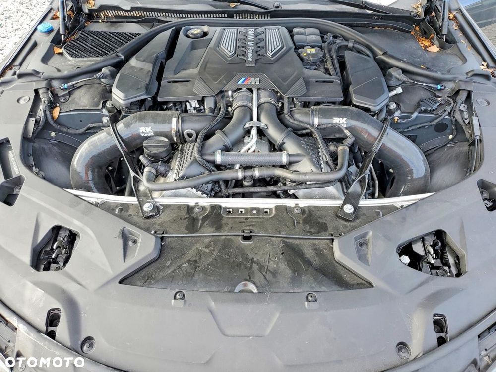 BMW M8 - 12