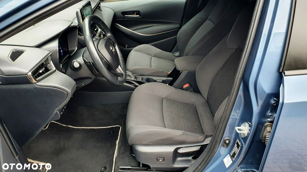 Toyota Corolla - 17