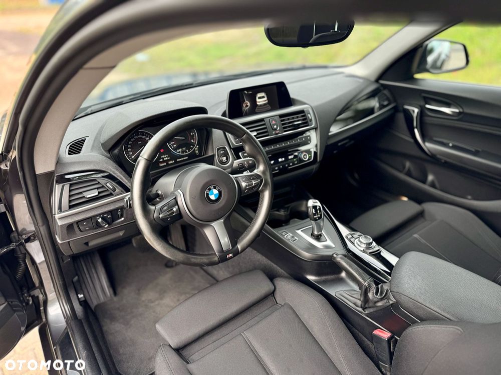 BMW Seria 2 218d Sport Line - 13