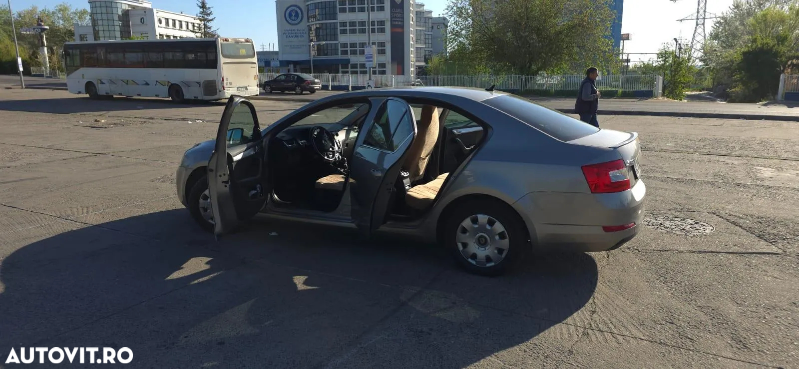 Skoda Octavia 1.6 TDI (Green tec) DSG Ambition - 5