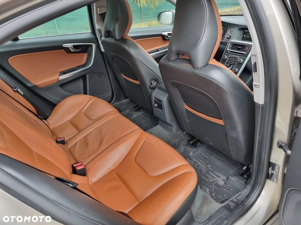 Volvo S60 D3 Summum - 20