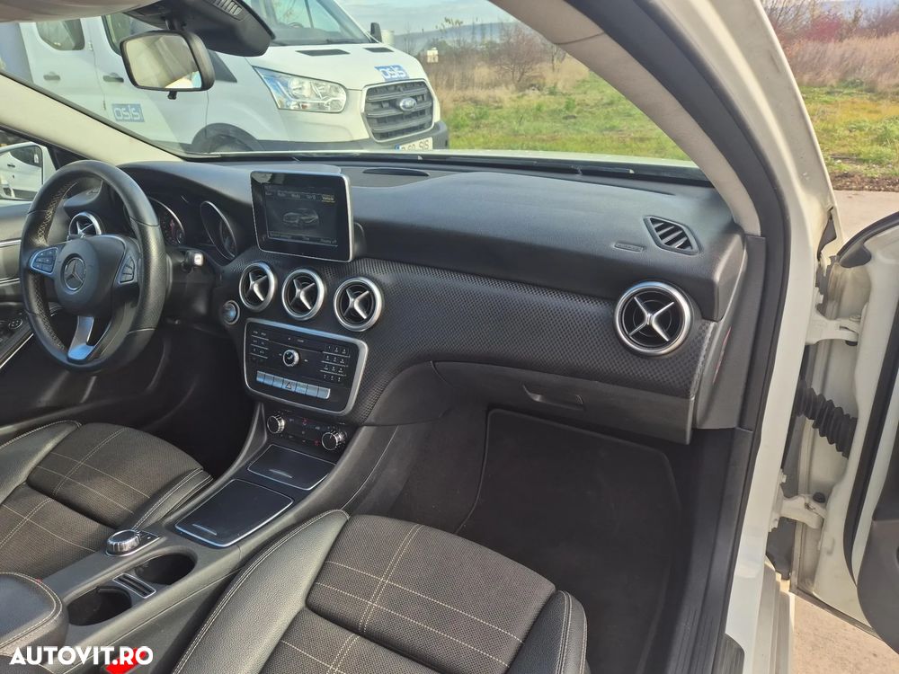 Mercedes-Benz A 180 (BlueEFFICIENCY) 7G-DCT - 19