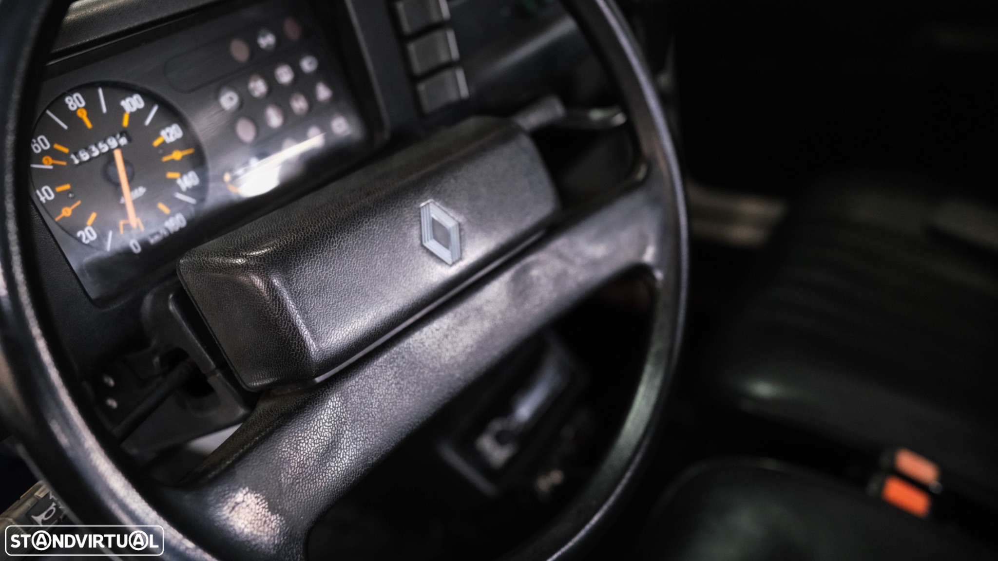 Renault 4 - 12