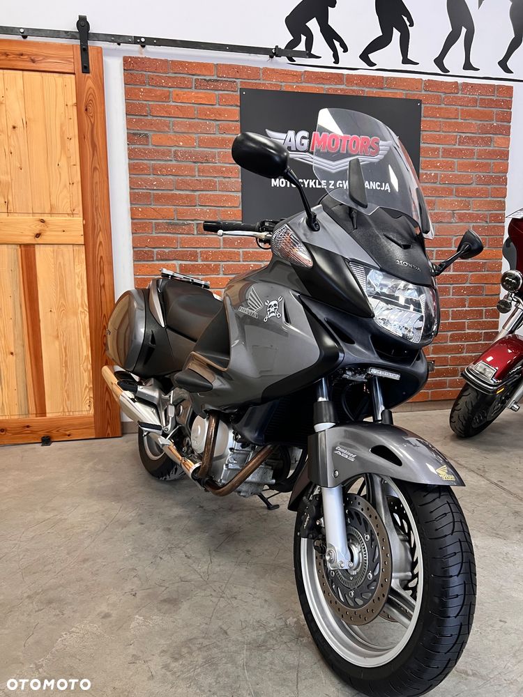 Honda NT - 9