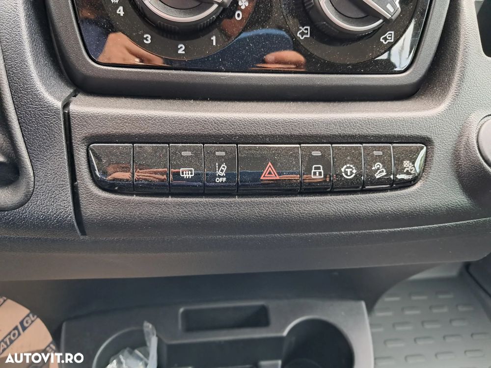 Peugeot BOXER PLATOU CABINA DUBLA L4 - 17