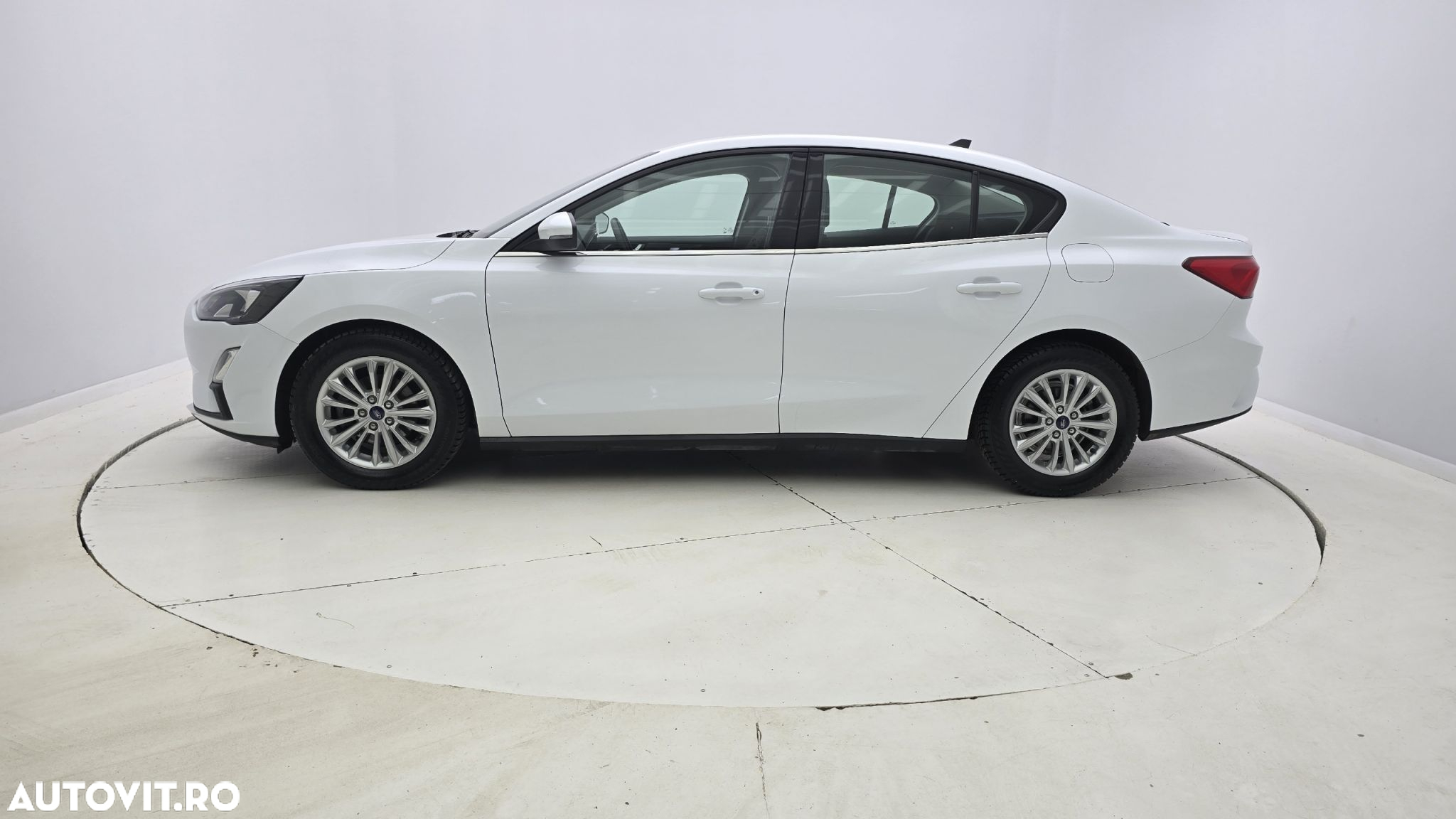 Ford Focus 1.5 EcoBlue Titanium - 9