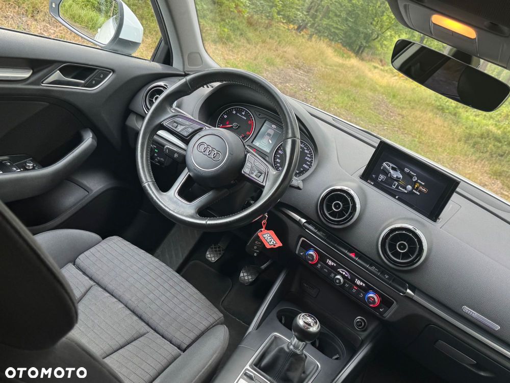 Audi A3 Sportback - 4