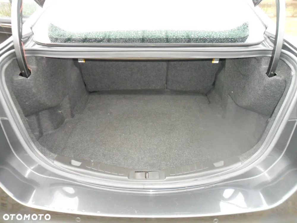 Ford Mondeo 2.0 EcoBoost Titanium - 23