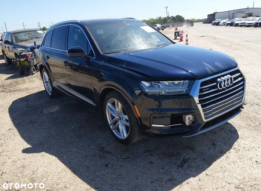 Audi Q7 3.0 TFSI Quattro Tiptronic - 5
