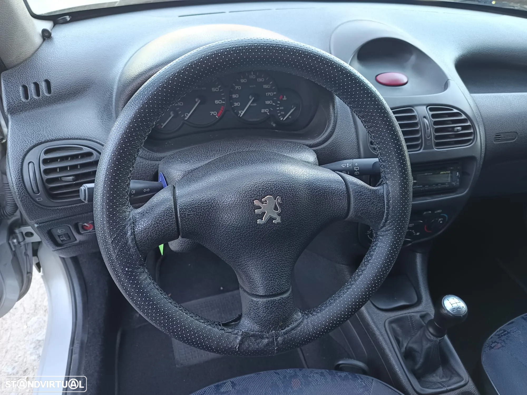Peugeot 206 1.1 XR - 25