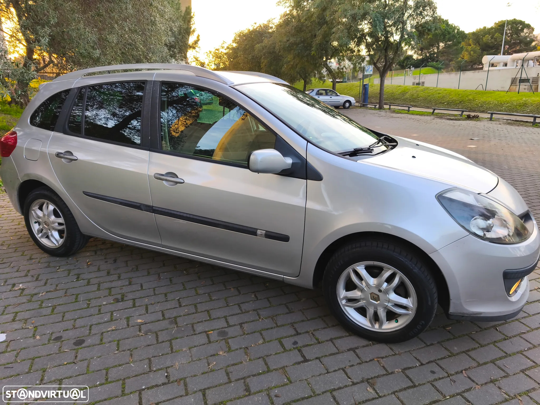 Renault Clio Break 1.2 16V Dynamique - 2