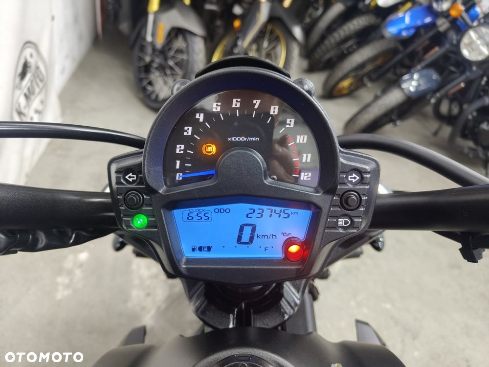 Kawasaki Vulcan S - 17