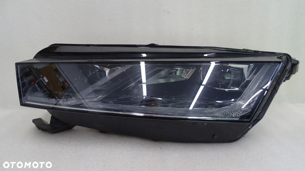 SKODA OCTAVIA IV 5E4 FULL LED - lampa przednia lewa - 1