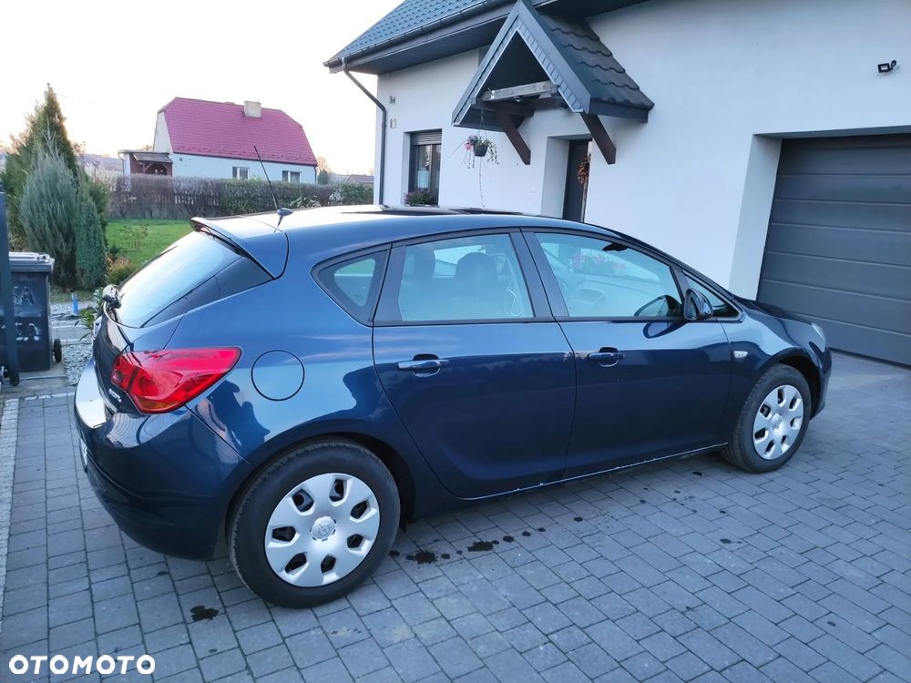 Opel Astra - 6