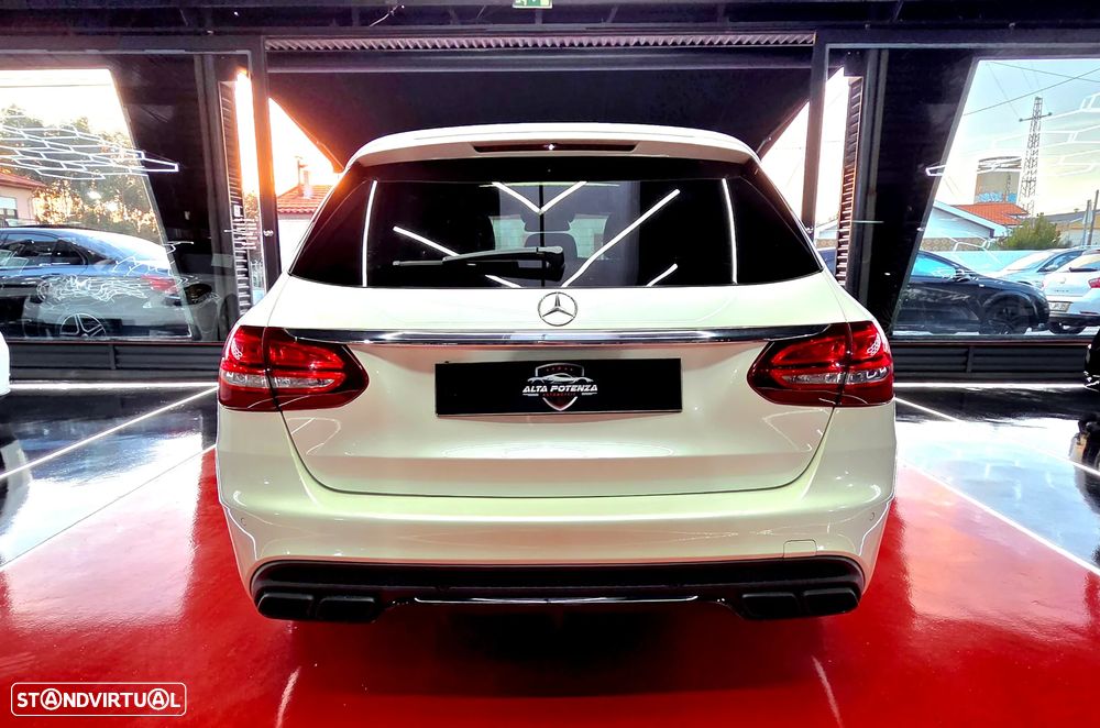 Mercedes-Benz C 63 AMG Standard - 11