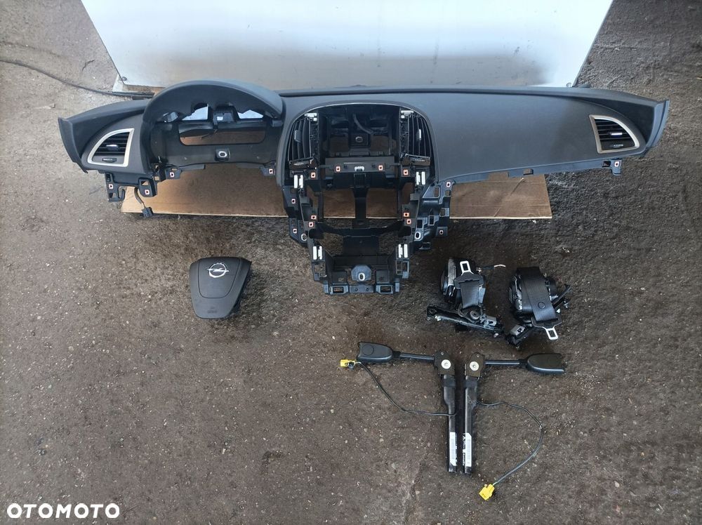 OPEL ASTRA 4 IV J DESKA KONSOLA AIRBAGI PASY