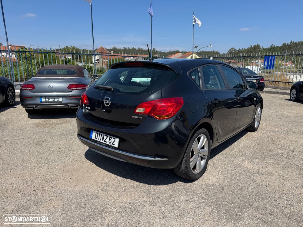 Opel Astra 1.3 CDTi Executive - 22