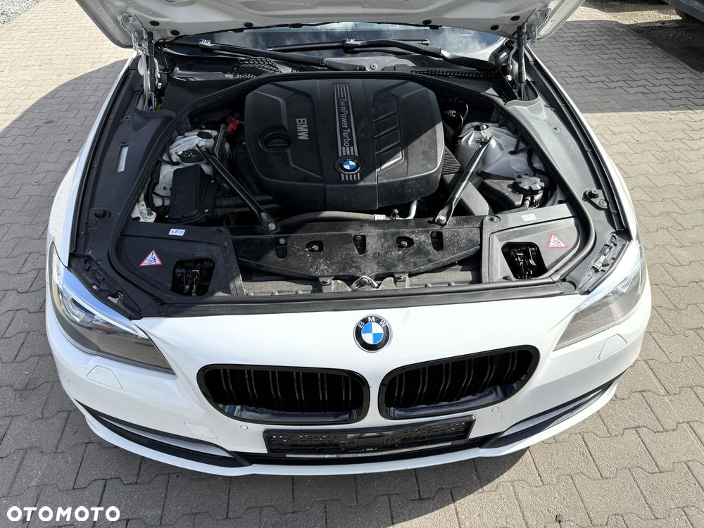 BMW Seria 5 520d - 16