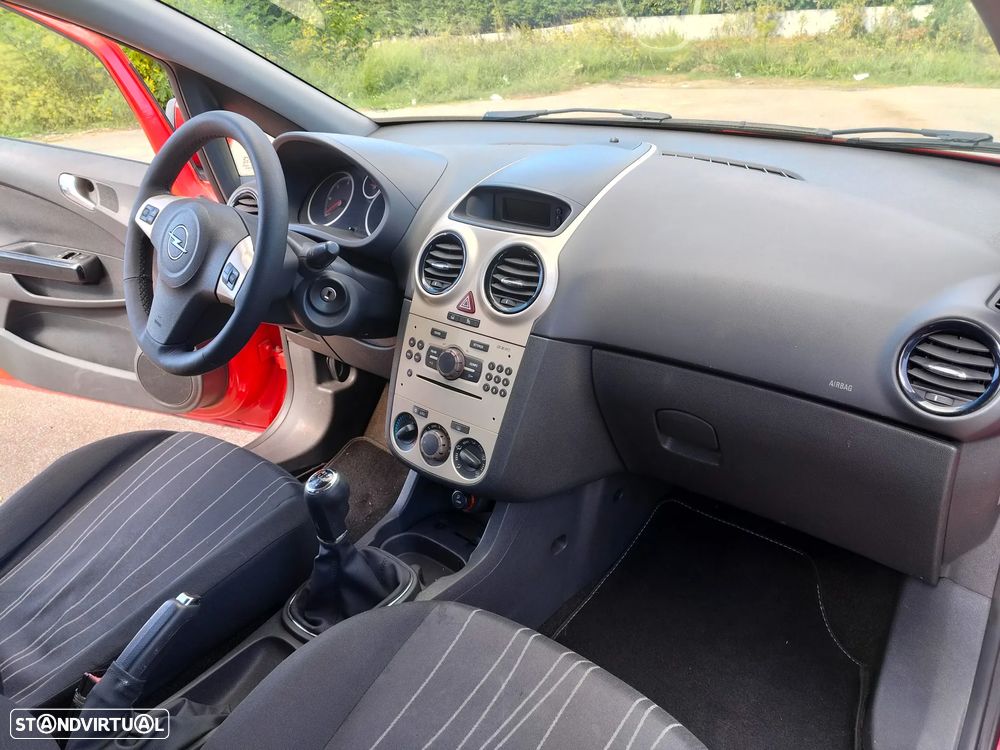 Opel Corsa 1.3 CDTi Enjoy EcoFLEX - 4