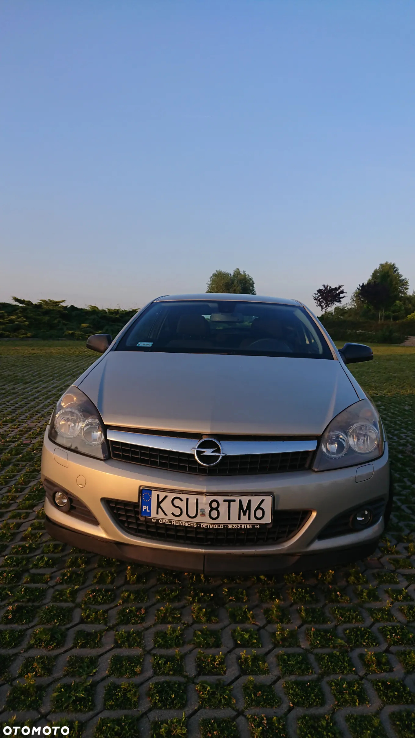 Opel Astra GTC 1.4 - 5