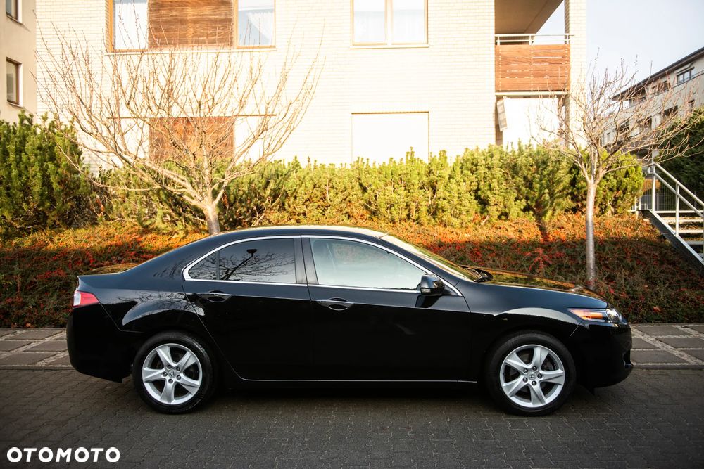 Honda Accord 2.0 Executive - 11