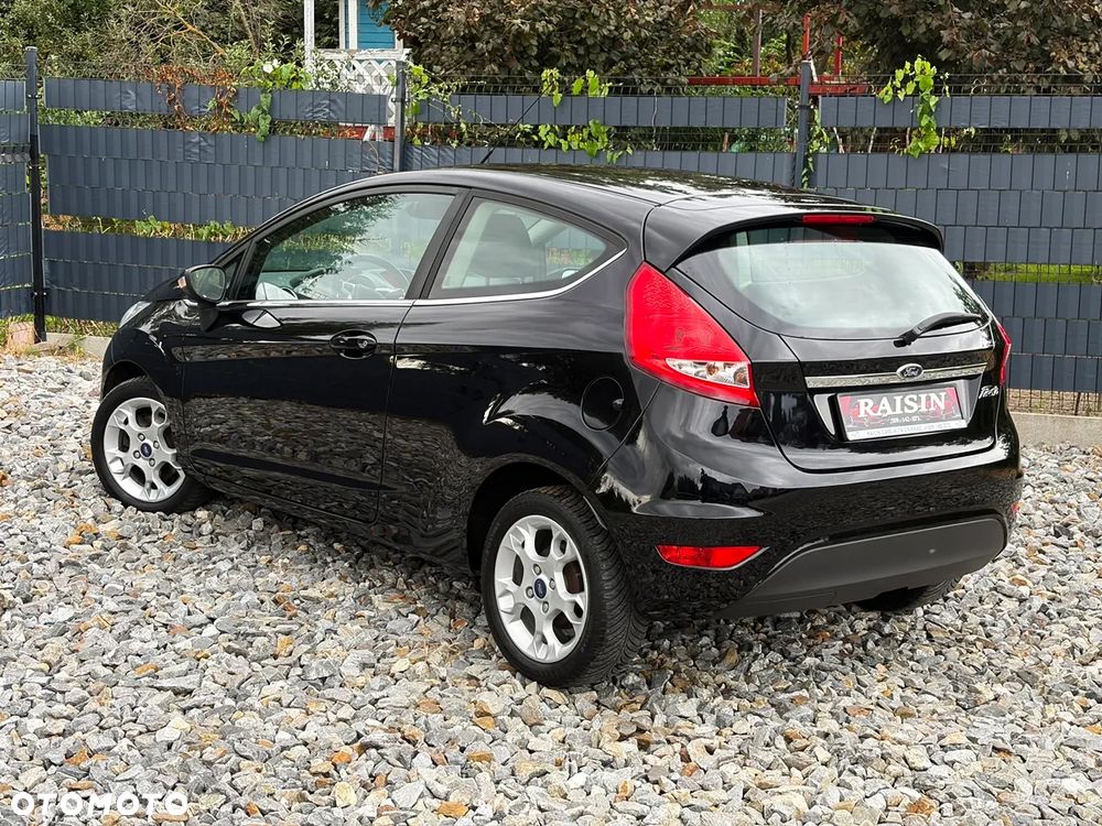 Ford Fiesta 1.25 Titanium X - 27