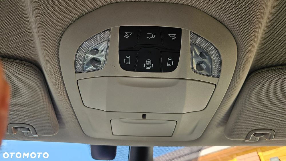 Chrysler Pacifica - 38
