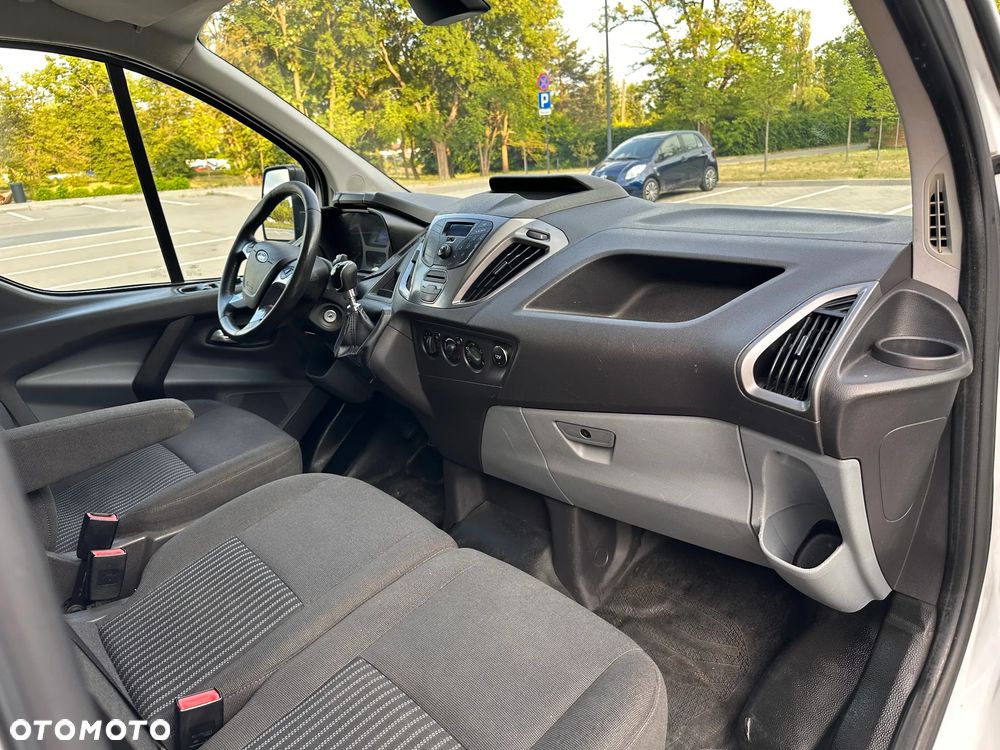 Ford Transit Custom Maxi - 11