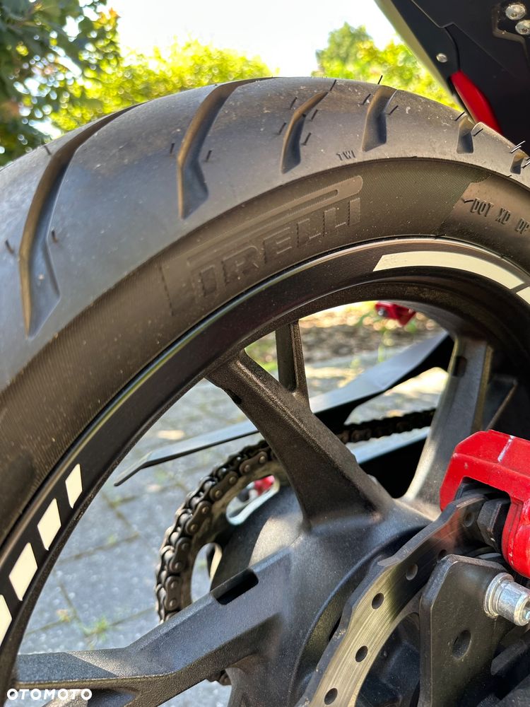 Benelli BN 125 - 11