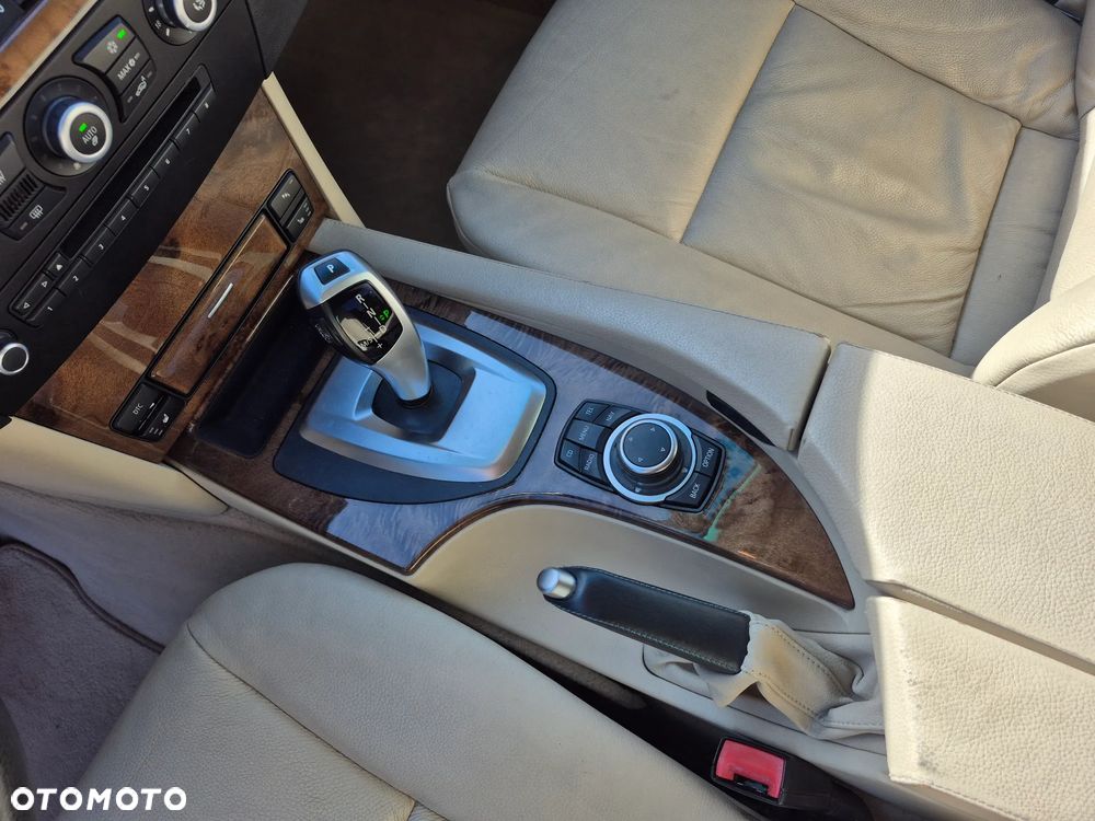 BMW Seria 5 520i Edition Exclusive - 20