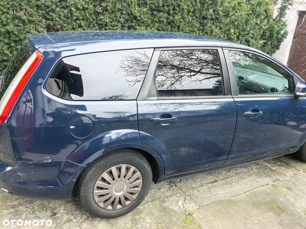 Ford Focus ver-1-6-amber-x - 1