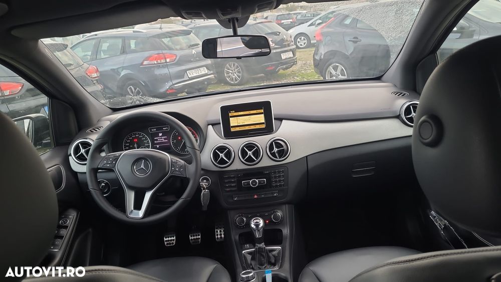 Mercedes-Benz B 180 - 7