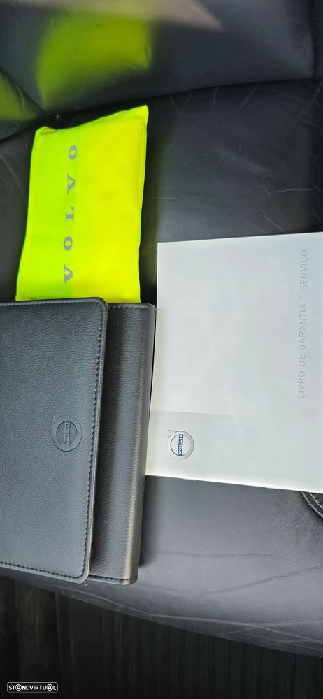 Volvo V90 Cross Country 2.0 D4 Pro AWD Geartronic - 30