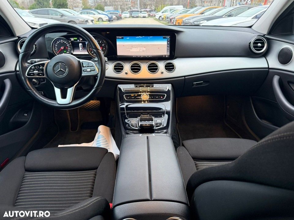 Mercedes-Benz E - 23