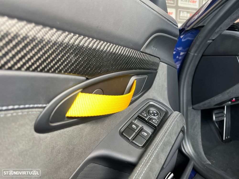 Porsche 718 Cayman GT4 RS - 17