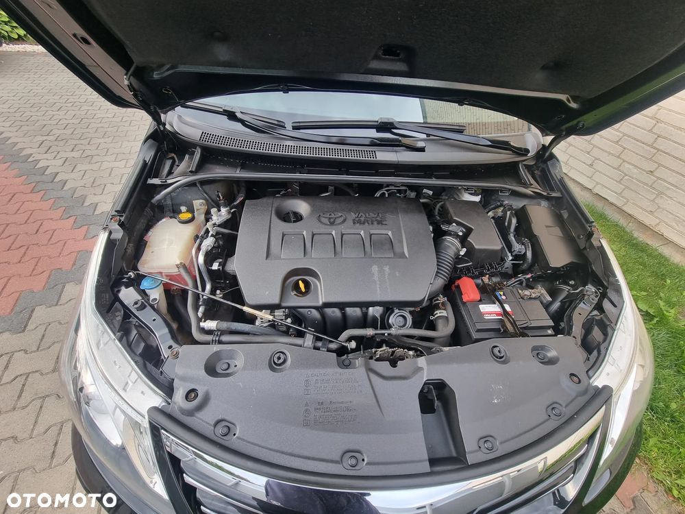 Toyota Avensis 1.8 Business Edition - 26