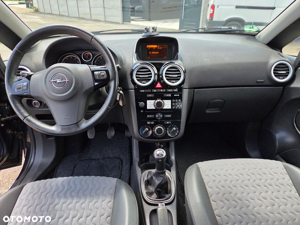 Opel Corsa 1.4 16V Color Elegance - 12