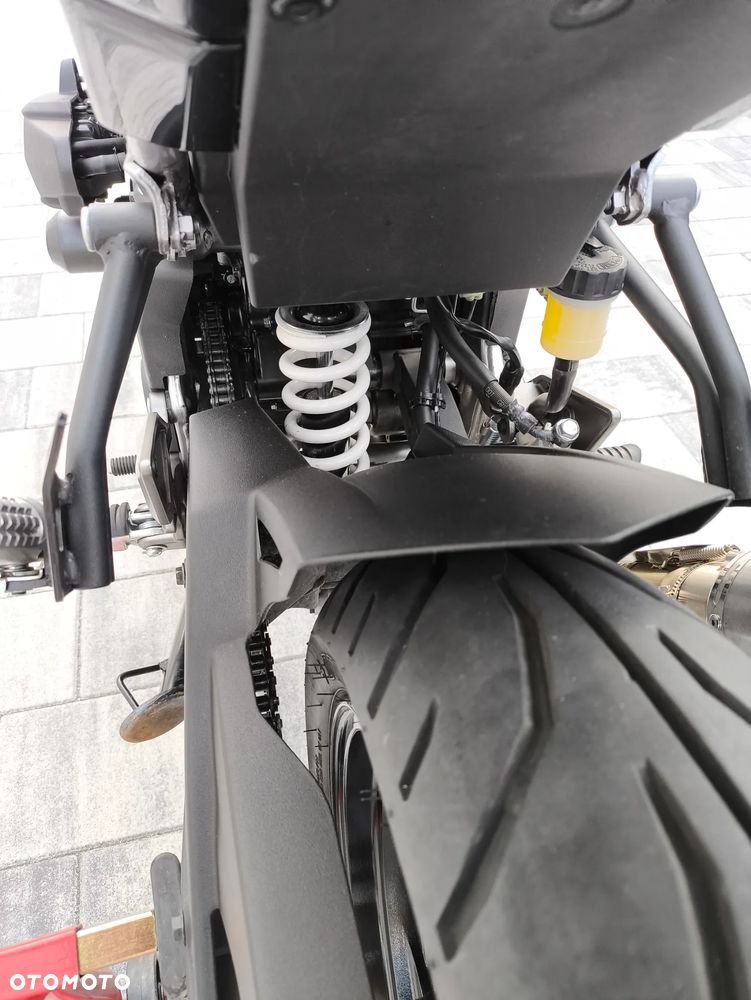 Kawasaki Z - 17