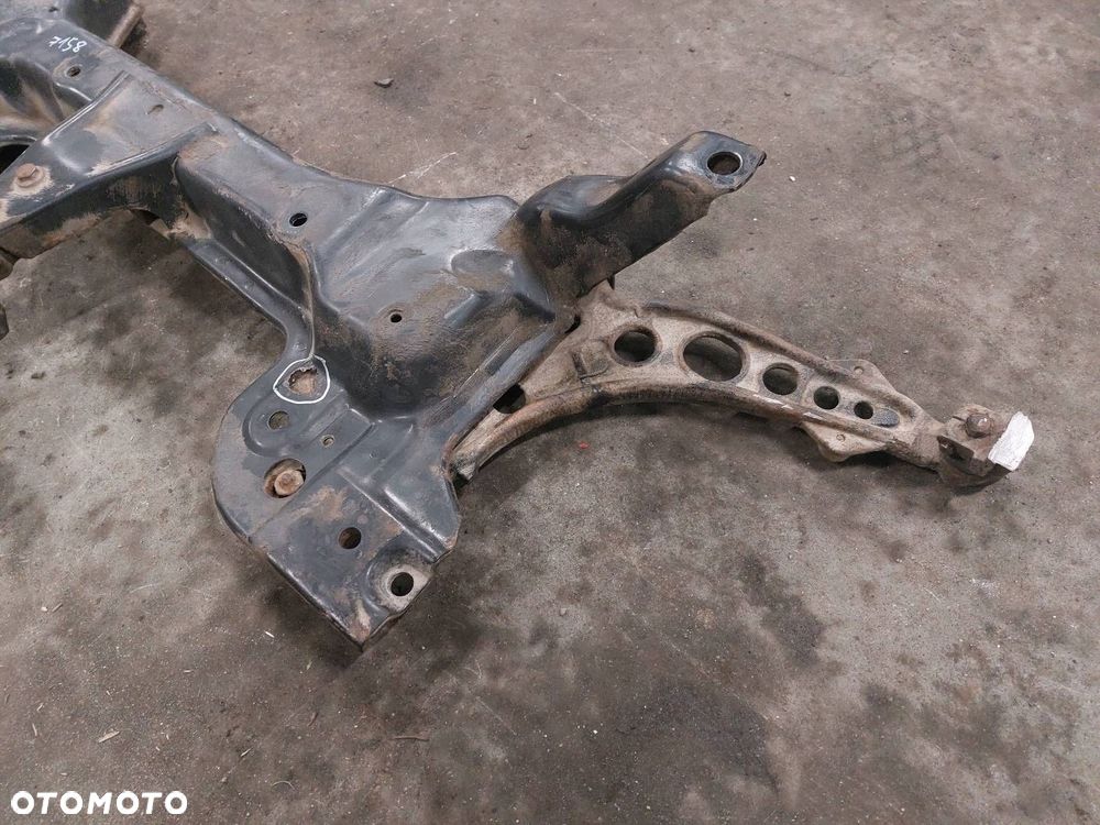 SANKI WÓZEK KOŁYSKA SILNIKA FIAT PUNTO I 1.1 8V - 4