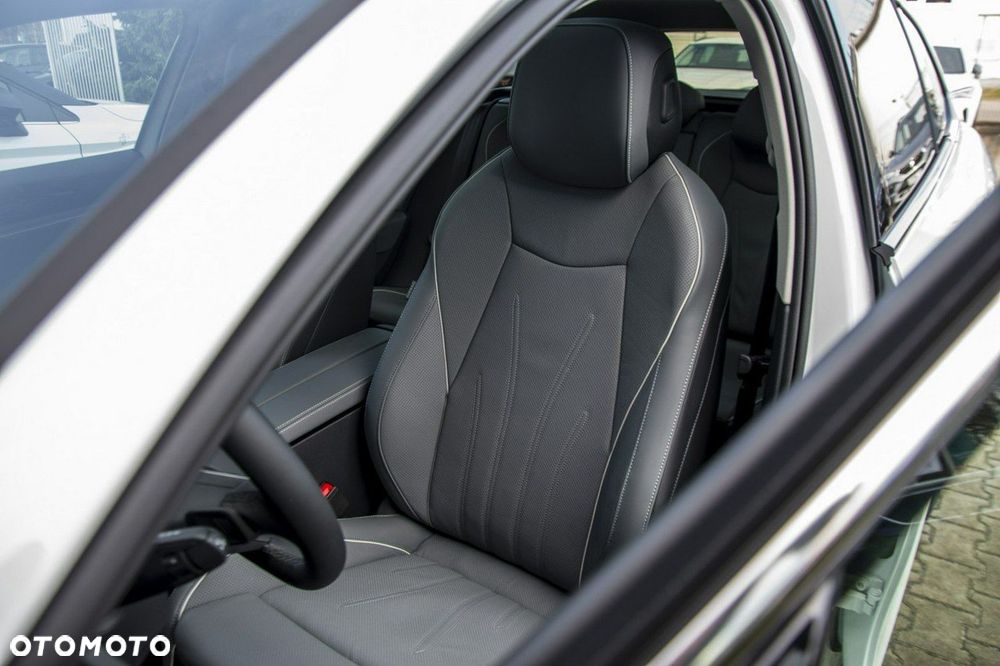 Volkswagen Passat - 13