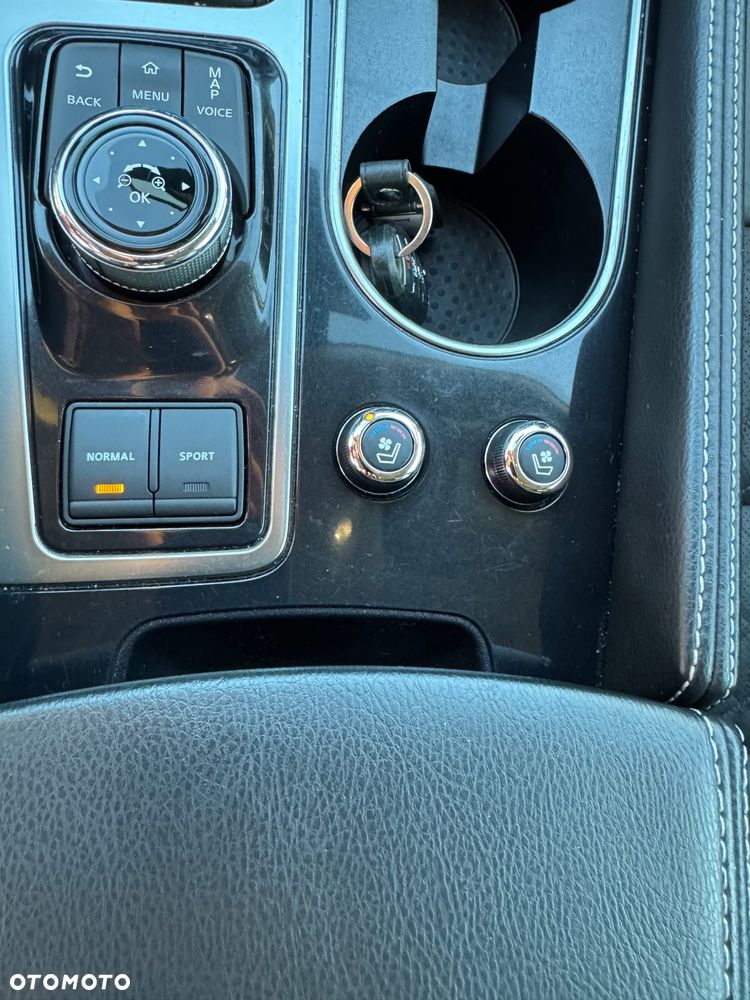 Nissan Maxima - 15