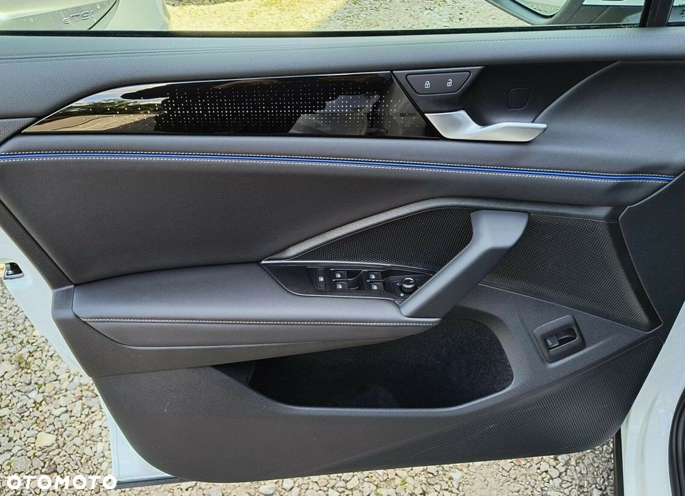 Volkswagen Tiguan - 22