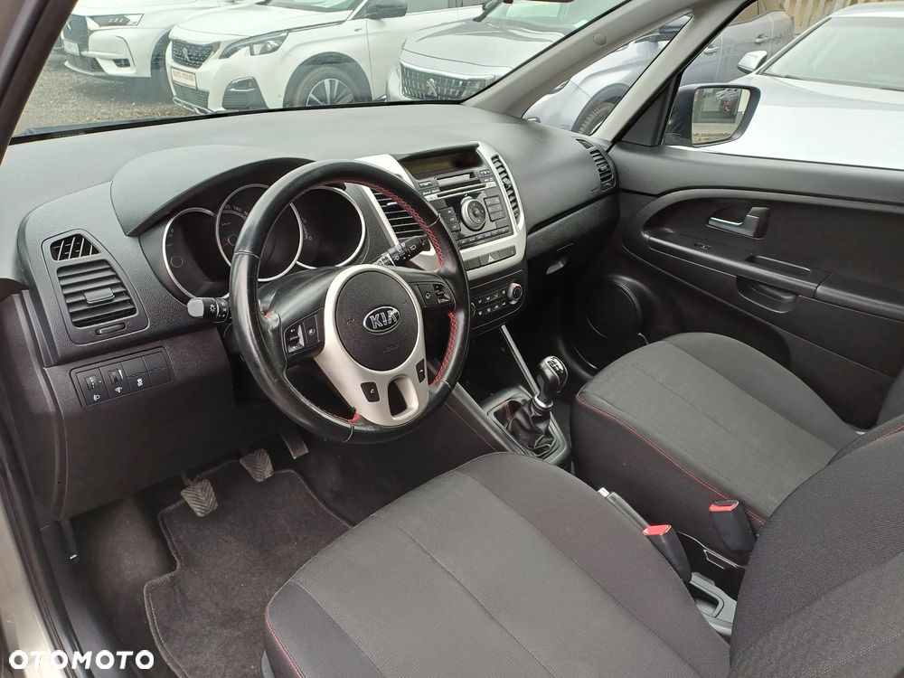 Kia Venga 1.4 CVVT Attract - 14