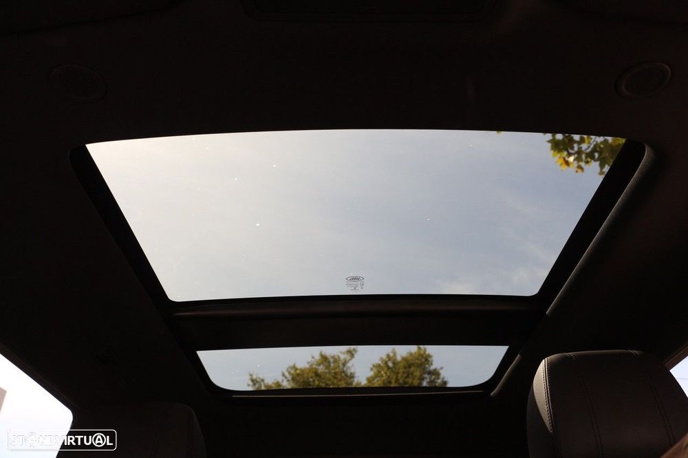 Land Rover Range Rover Evoque 1.5 P300e AWD R-Dynamic HSE Auto - 12