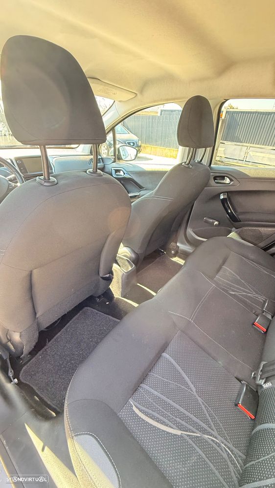 Peugeot 208 1.4 HDi Active - 11