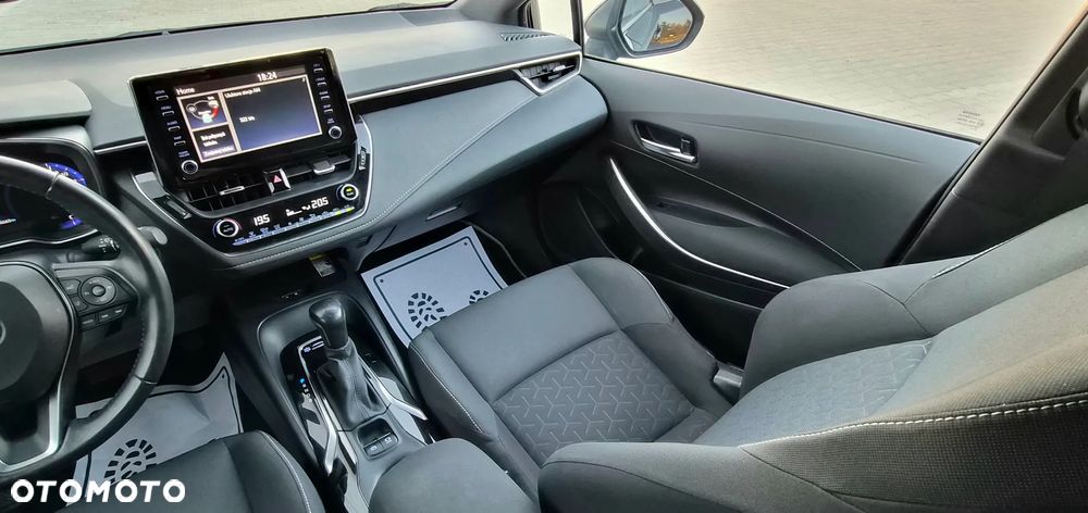 Toyota Corolla 1.8 Comfort - 27