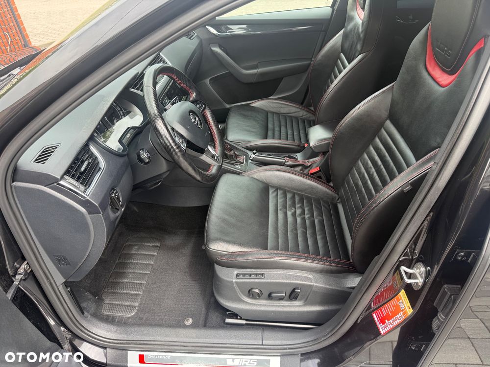 Skoda Octavia 2.0 TDI DSG RS - 16