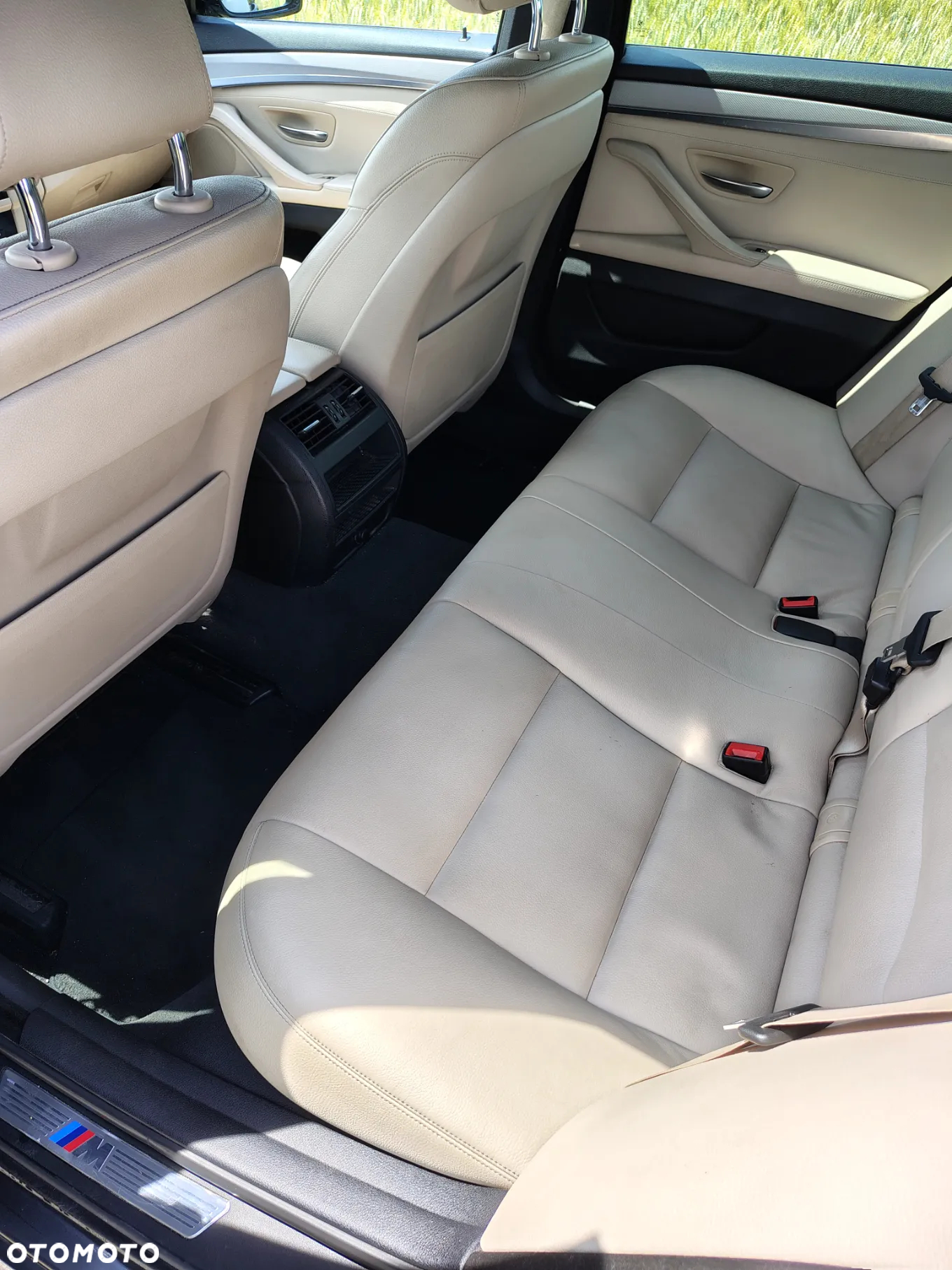 BMW Seria 5 525d xDrive - 11