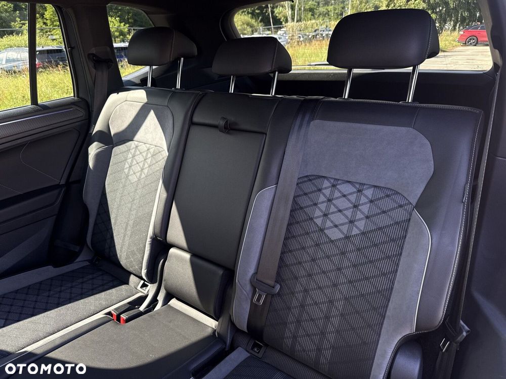 Volkswagen Tiguan Allspace 2.0 TSI 4Mot R-Line DSG - 35